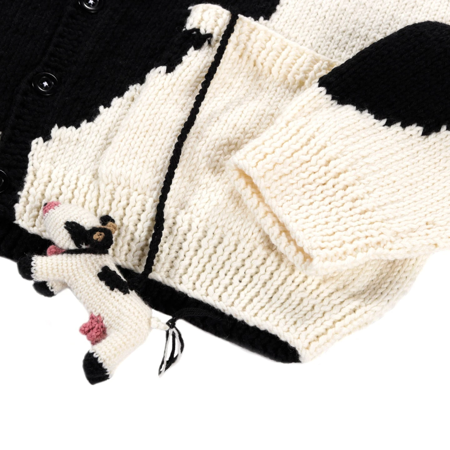 SKY HIGH FARM WORKWEAR HAND KNIT COW CARDIGAN BLACK AND WHITE 6 SKY HIGH FARM WORKWEAR HAND KNIT COW CARDIGAN BLACK AND WHITE - Image 6