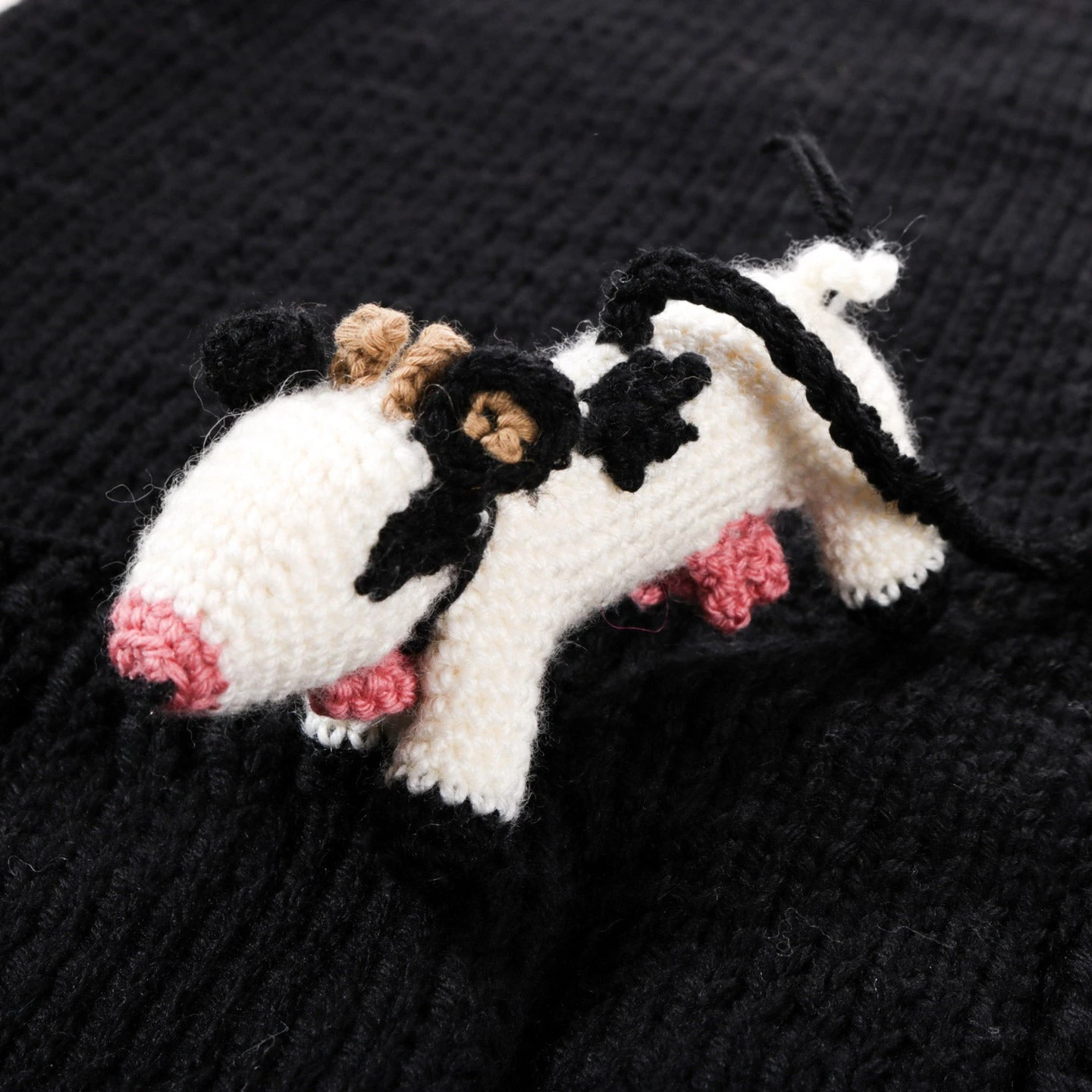 SKY HIGH FARM WORKWEAR HAND KNIT COW CARDIGAN BLACK AND WHITE 7 SKY HIGH FARM WORKWEAR HAND KNIT COW CARDIGAN BLACK AND WHITE - Image 7